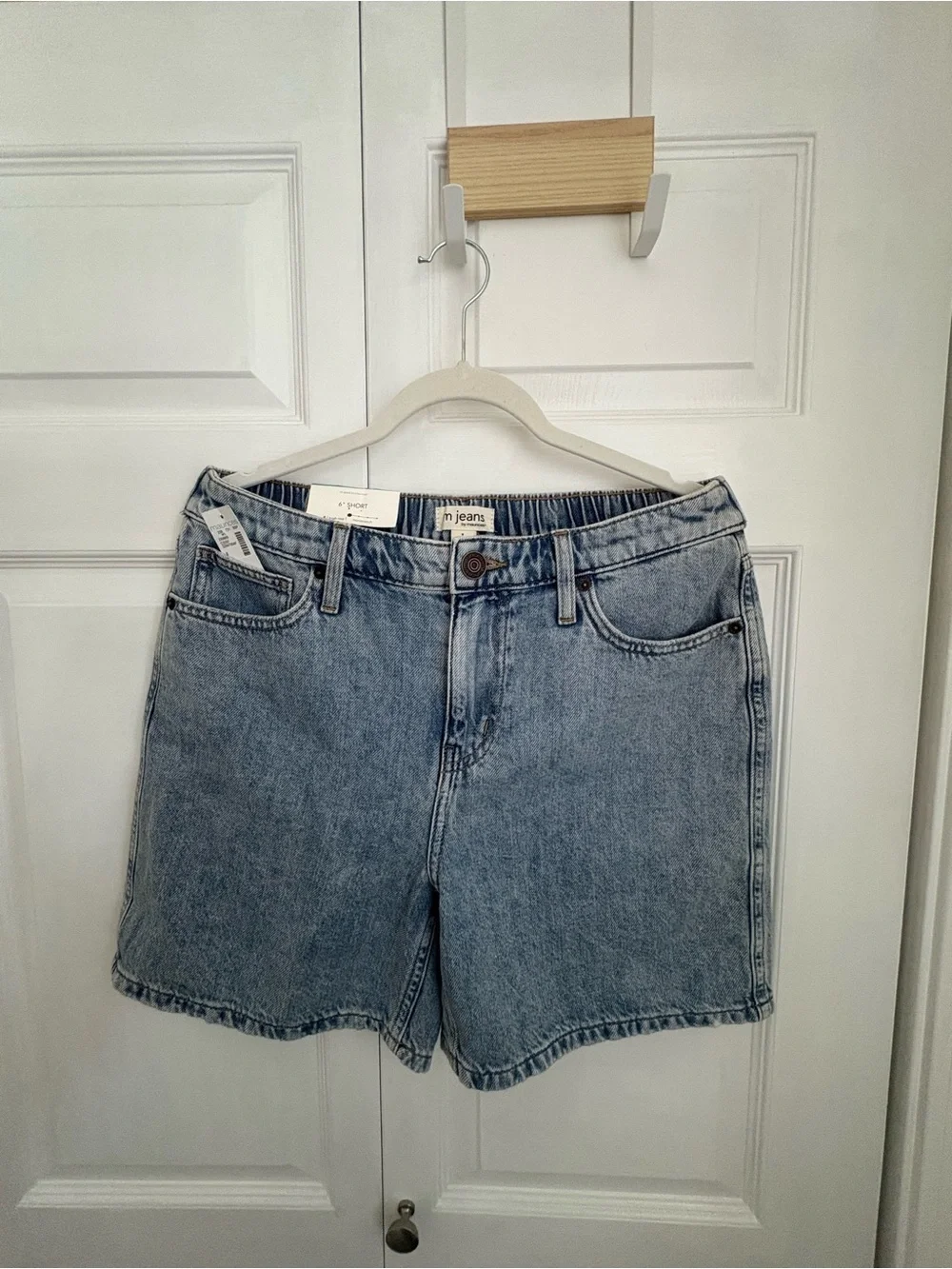 Maurices Light Blue Denim 6’’ Short Mom Shorts